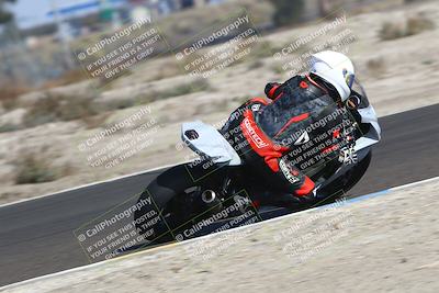 media/Nov-02-2025-Lets Ride (Sun) [[f7a3caa734]]/B Group/1220pm (Turn 2 Outside)/